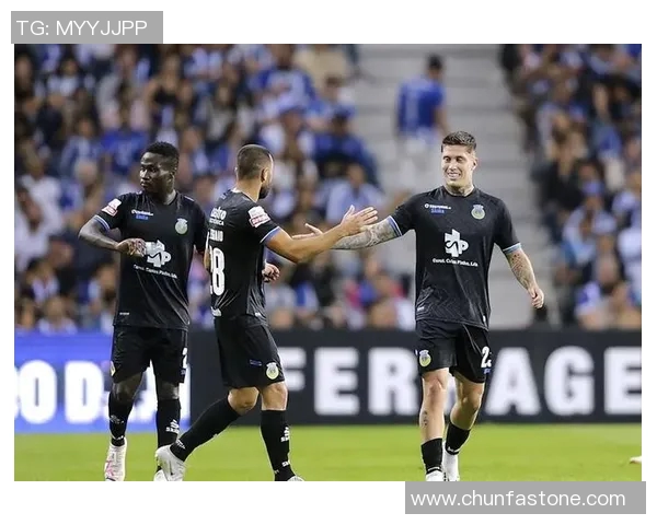 摩雷伦斯与费伦斯精彩对决全场录像回放及精彩瞬间分析